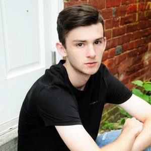Meet your Posher, Zackary